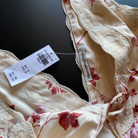 Abercrombie & Fitch *NWT Floral Lace Maxi Dress Cream Red Slip Dress Size S - Picture 3 of 12